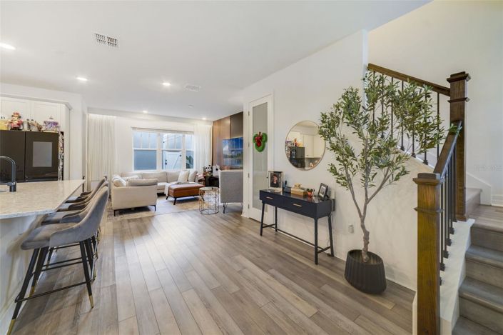 Image No.8-3 Bed Townhouse for sale