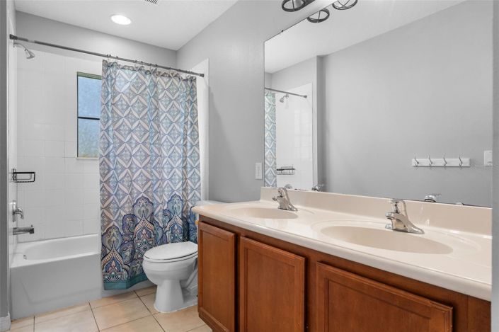 Image No.27-4 Bed House for sale