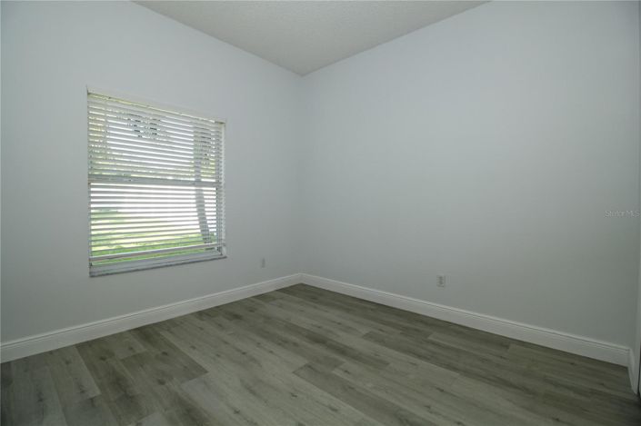 Image No.16-5 Bed House for sale