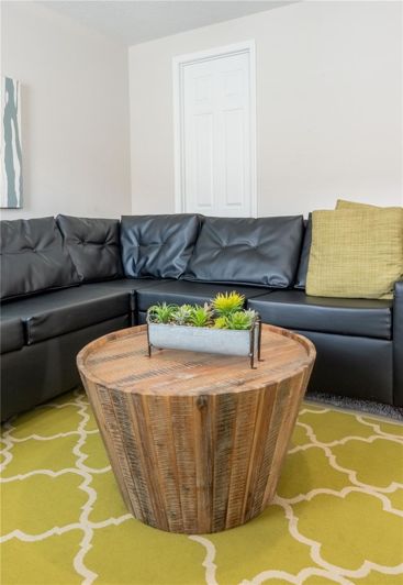 Image No.32-6 Bed House for sale