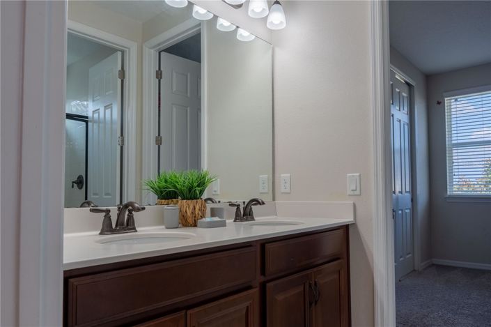 Image No.44-6 Bed House for sale