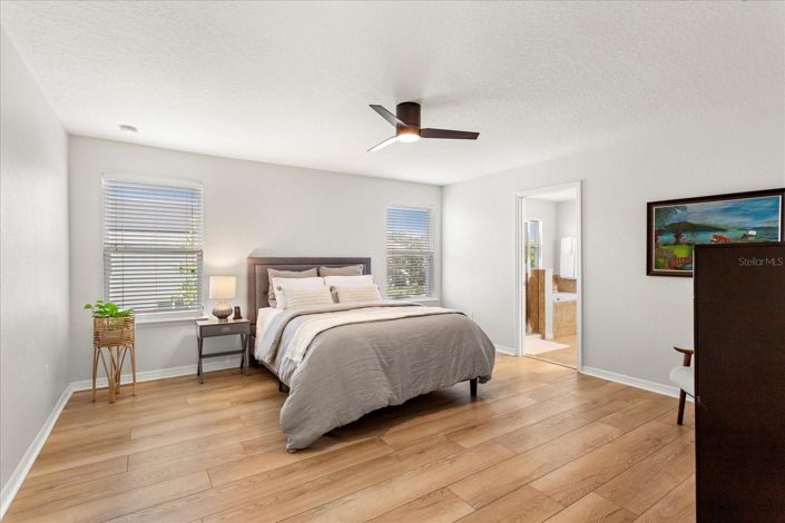 Image No.11-4 Bed House for sale