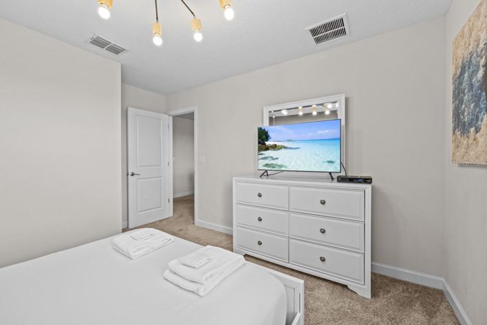 Image No.19-6 Bed House for sale