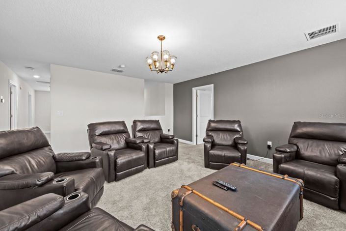 Image No.34-6 Bed House for sale