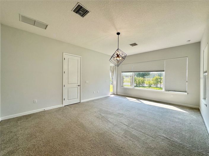 Image No.17-4 Bed House for sale