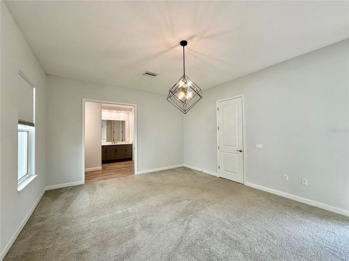 Image No.20-4 Bed House for sale