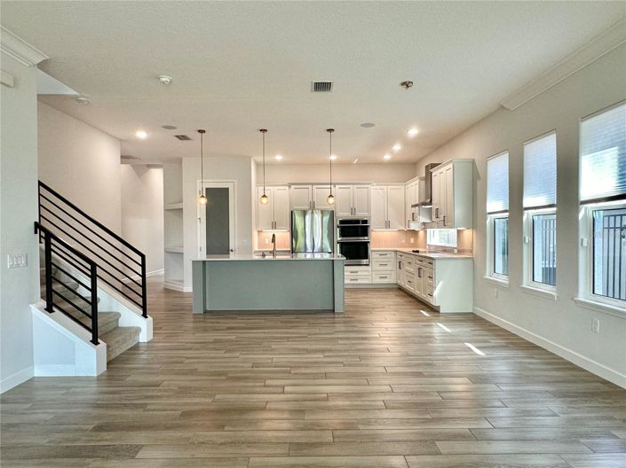 Image No.6-4 Bed House for sale