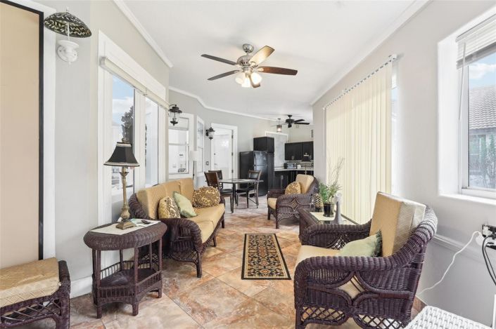 Image No.37-4 Bed House for sale