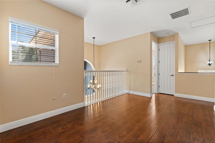 Image No.22-6 Bed House for sale