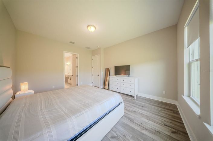 Image No.27-3 Bed House for sale