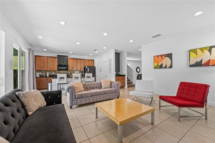 Image No.12-5 Bed House for sale