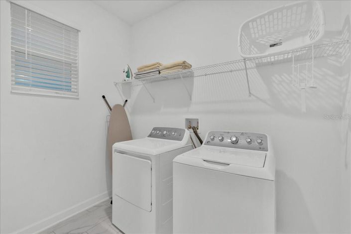 Image No.22-6 Bed House for sale