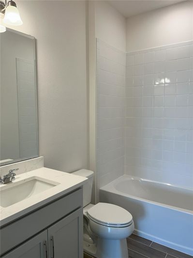 Image No.3-5 Bed House for sale