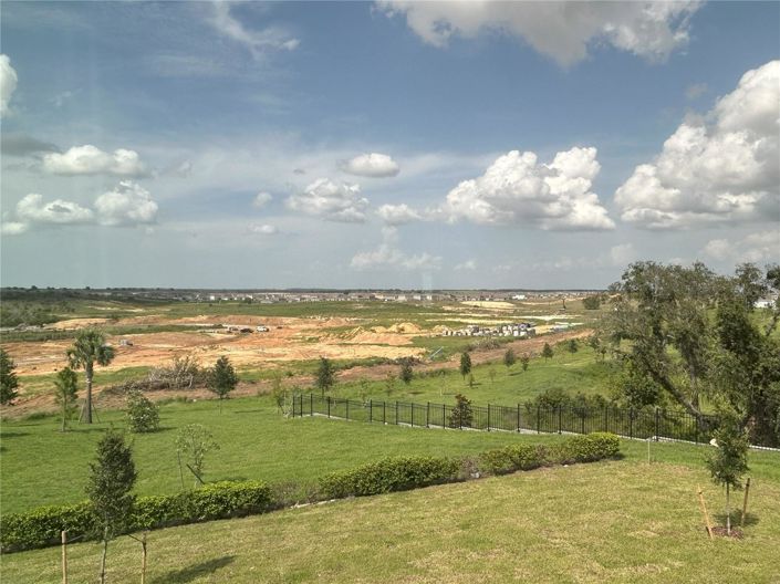 Image No.9-5 Bed House for sale