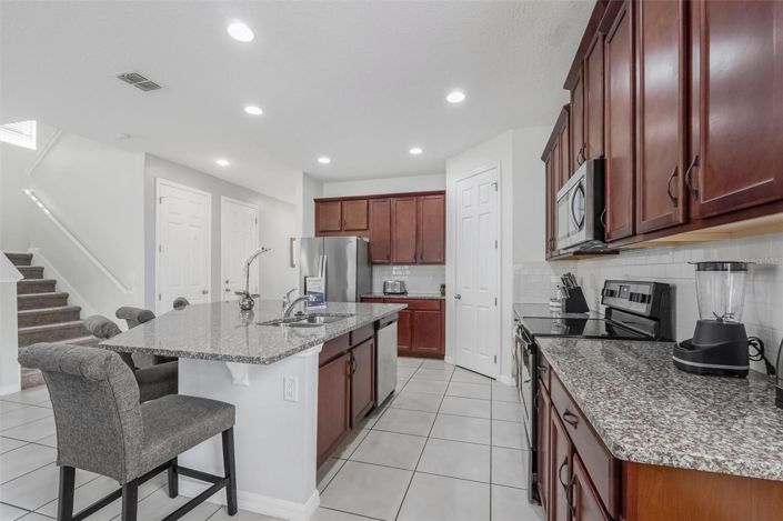 Image No.10-7 Bed House for sale