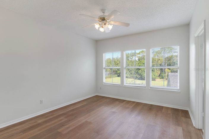 Image No.2-3 Bed House for sale