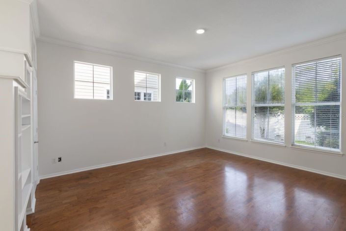 Image No.37-3 Bed House for sale