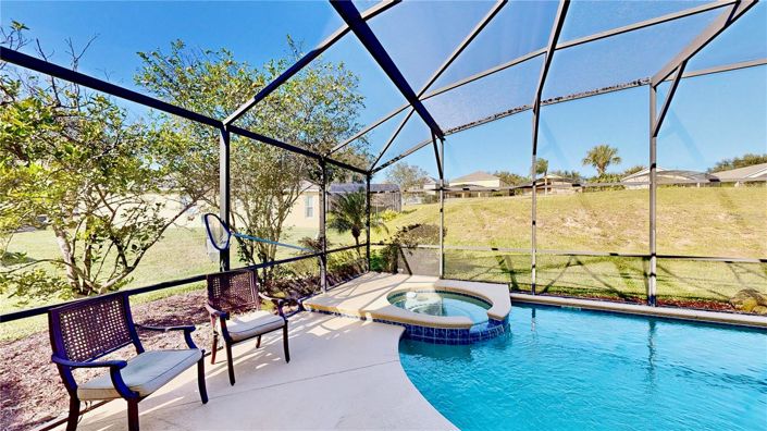 Image No.24-7 Bed House for sale