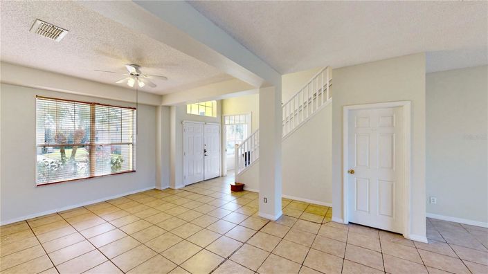 Image No.5-7 Bed House for sale