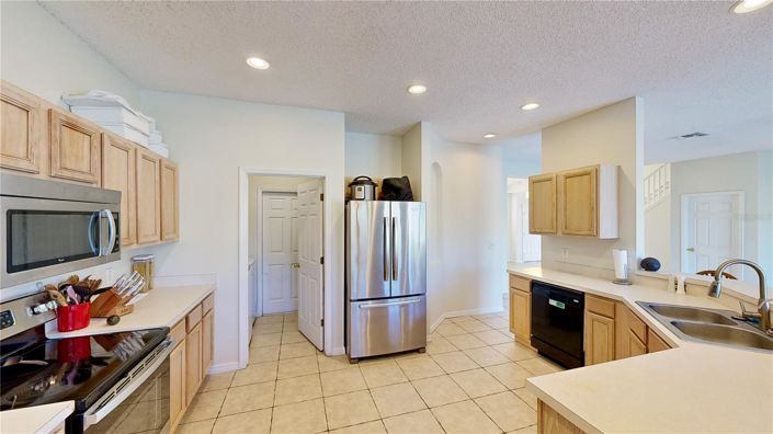 Image No.7-7 Bed House for sale