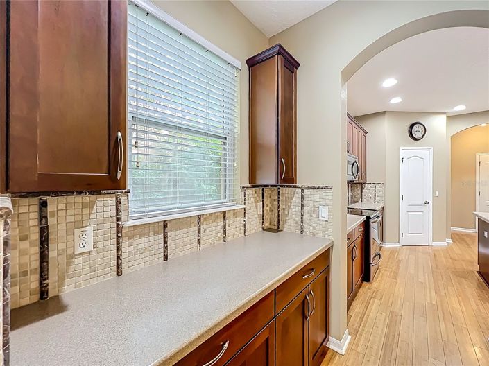 Image No.18-4 Bed House for sale