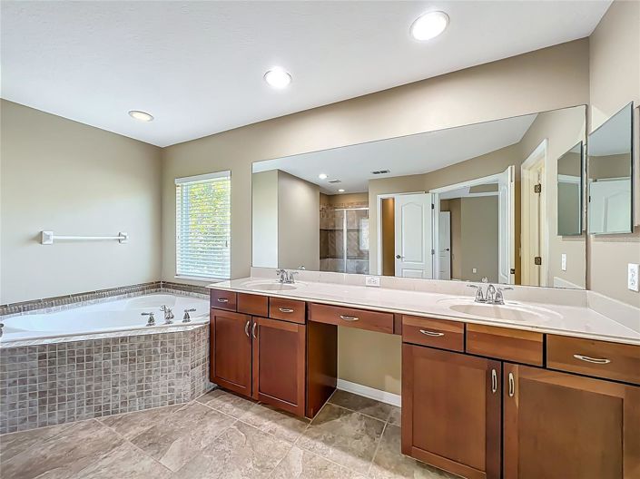 Image No.39-4 Bed House for sale