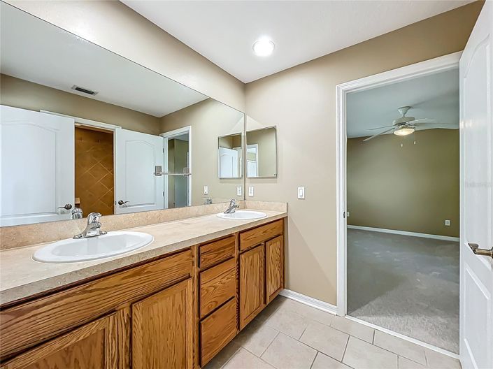 Image No.52-4 Bed House for sale