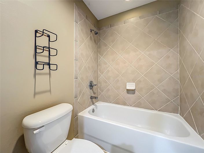 Image No.54-4 Bed House for sale