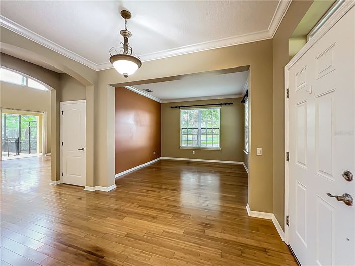 Image No.8-4 Bed House for sale