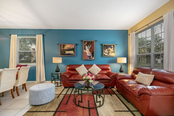 Image No.10-6 Bed House for sale