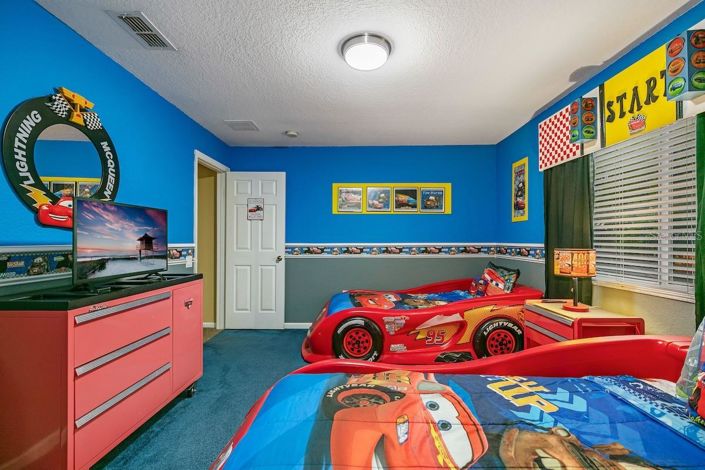 Image No.21-6 Bed House for sale