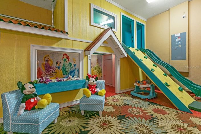 Image No.27-6 Bed House for sale