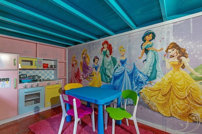 Image No.28-6 Bed House for sale