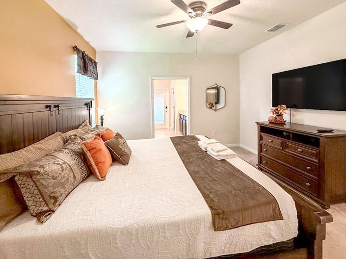 Image No.24-7 Bed House for sale