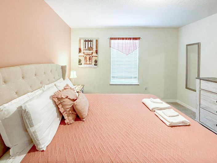 Image No.31-7 Bed House for sale