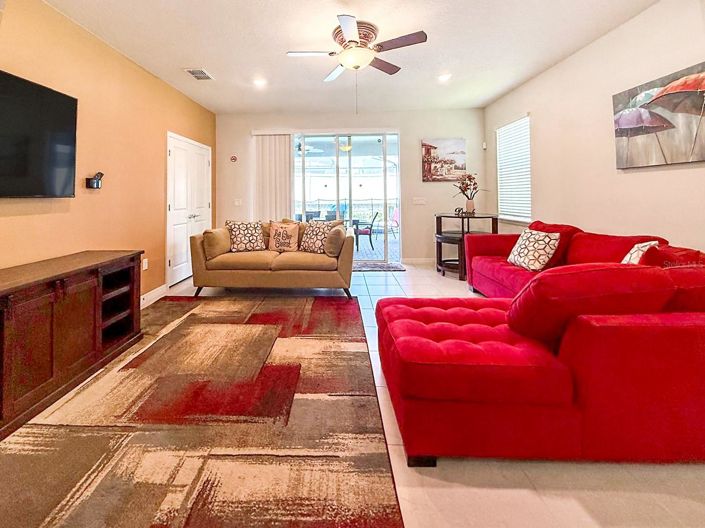 Image No.9-7 Bed House for sale