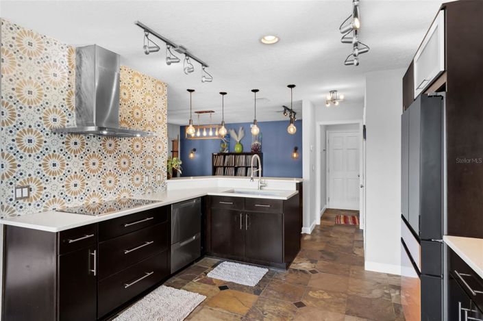 Image No.26-3 Bed House for sale