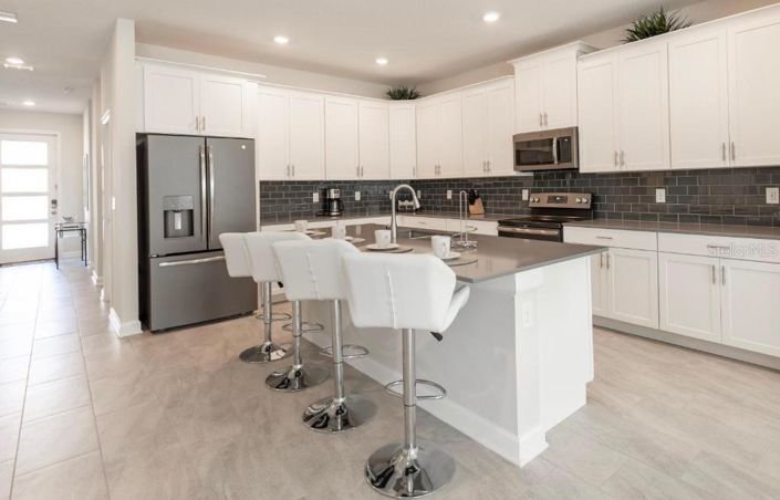 Image No.5-6 Bed House for sale