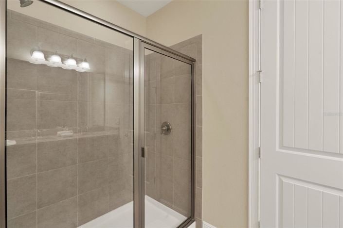 Image No.21-8 Bed House for sale