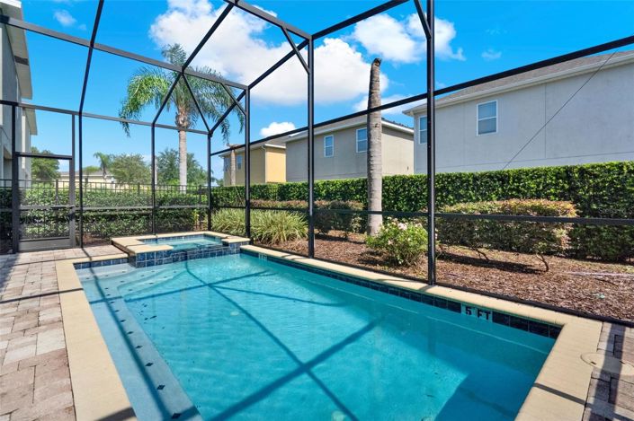 Image No.31-8 Bed House for sale