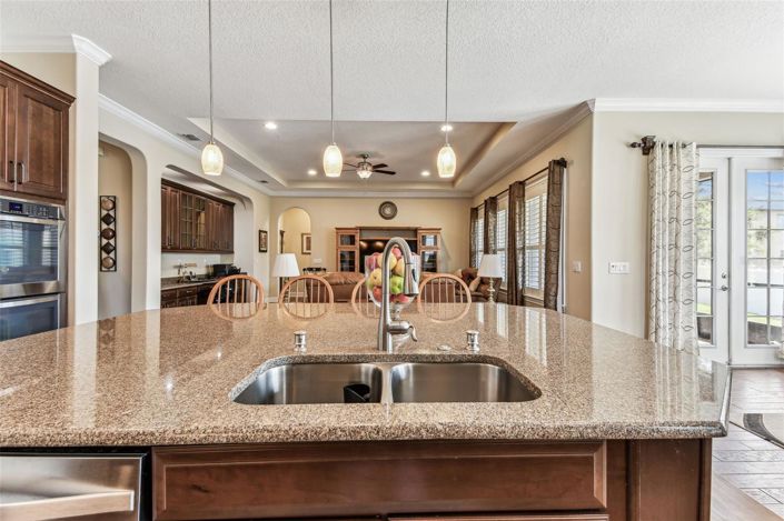 Image No.16-4 Bed House for sale