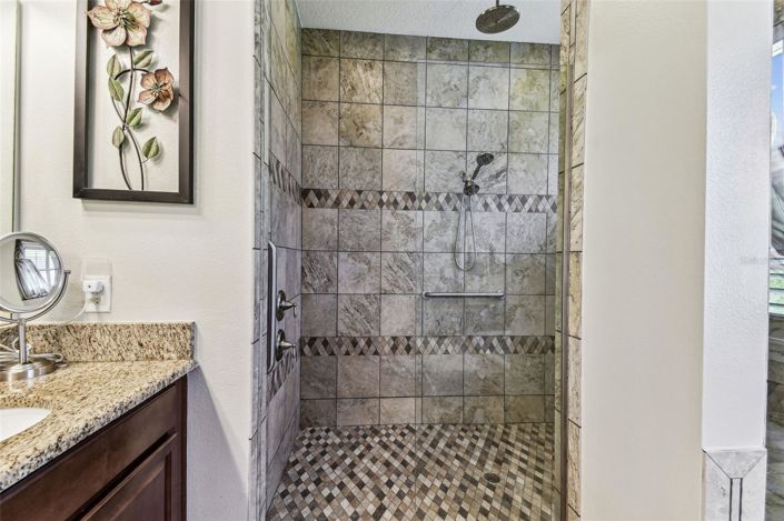 Image No.35-4 Bed House for sale