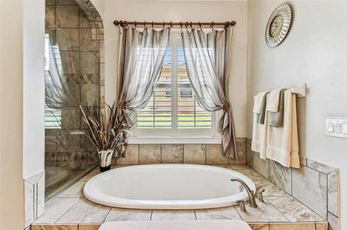 Image No.36-4 Bed House for sale