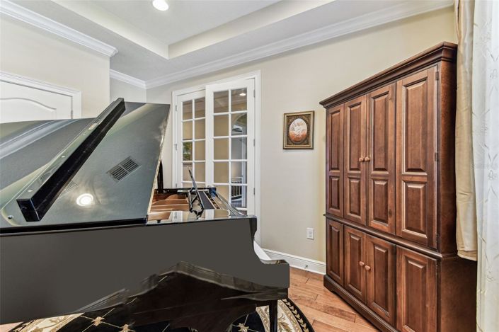 Image No.8-4 Bed House for sale