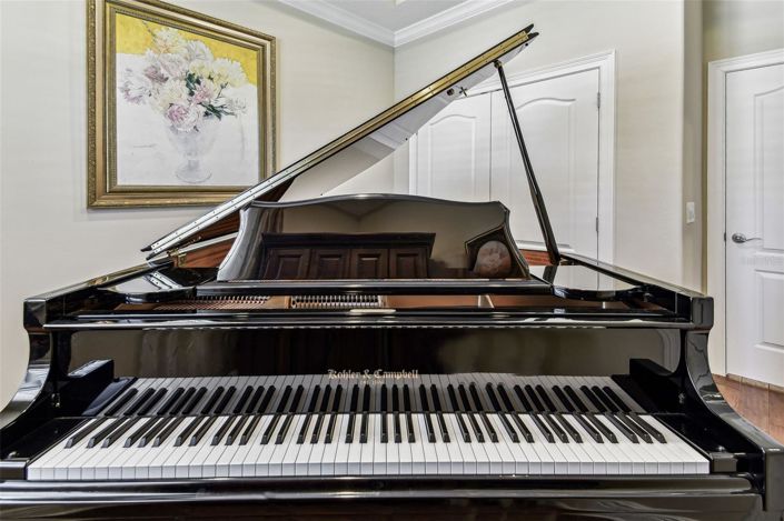 Image No.9-4 Bed House for sale