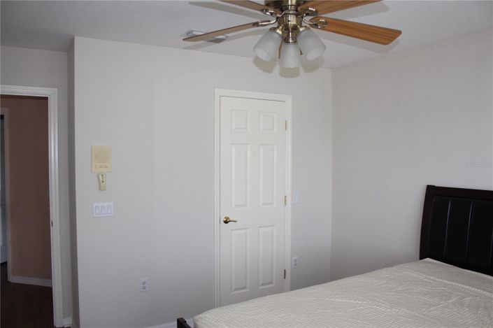 Image No.35-5 Bed House for sale