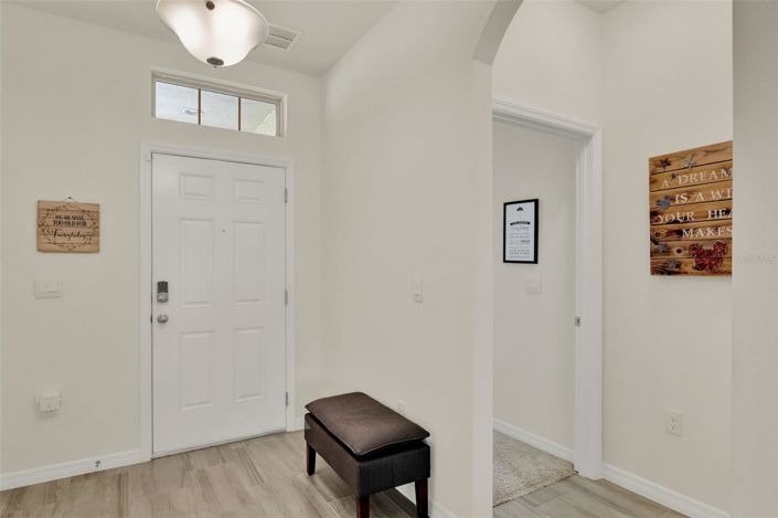 Image No.3-4 Bed House for sale