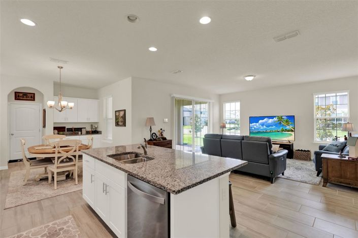 Image No.8-4 Bed House for sale