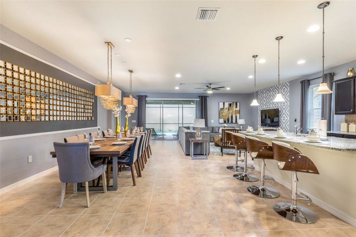 Image No.5-8 Bed House for sale