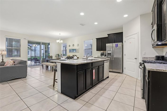 Image No.10-7 Bed House for sale